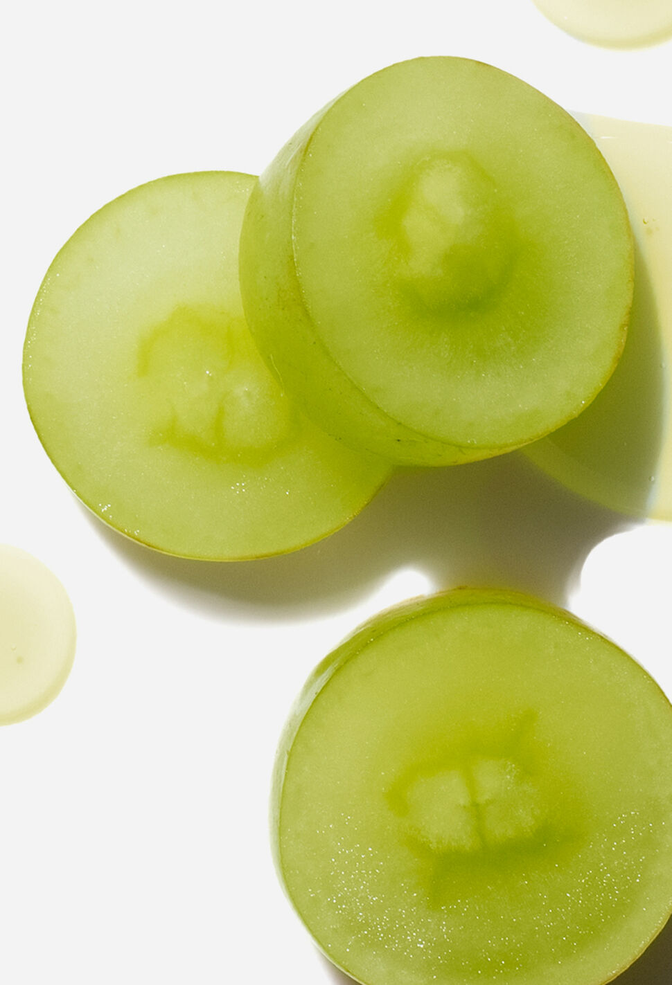 Seeded Grapes: Discover the Juicy and Nutritious Power of Grape Seeds