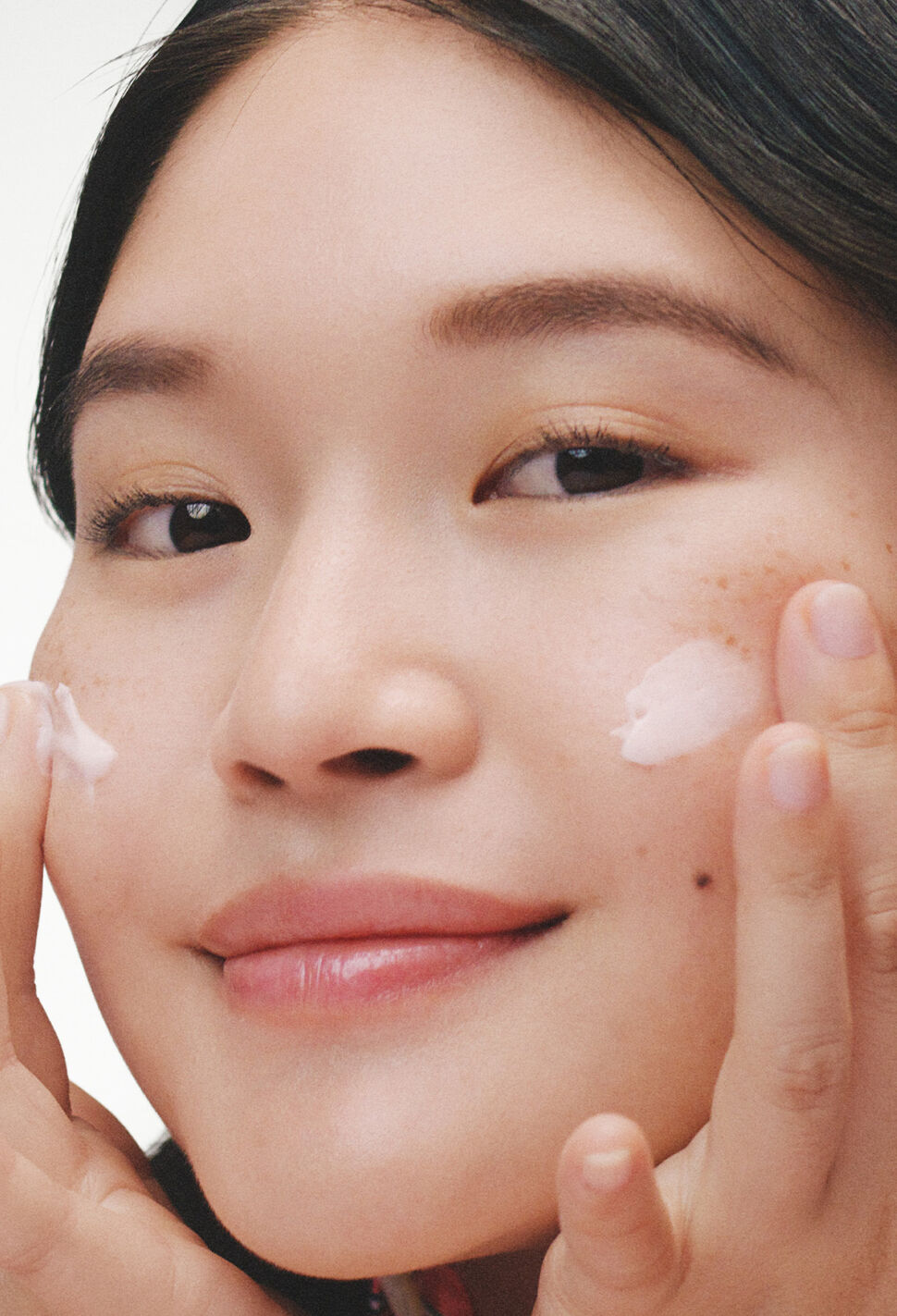 Emulsion: Mastering the Art of Applying It on Your Skin - Truebasics Blog