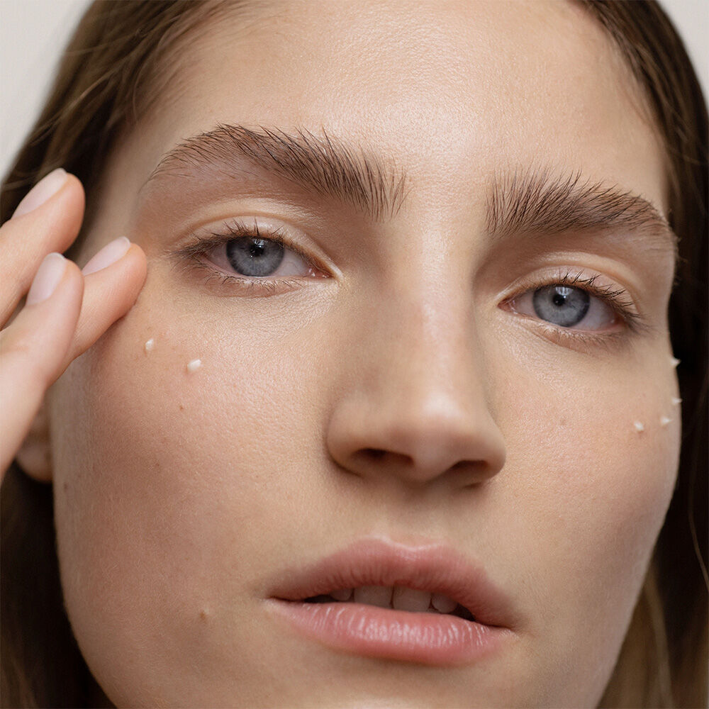 Black Tea Firming Eye Serum