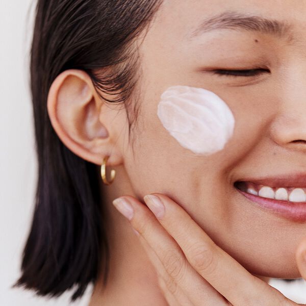 Rose Deep Hydration Moisturizer-Proven results-Image