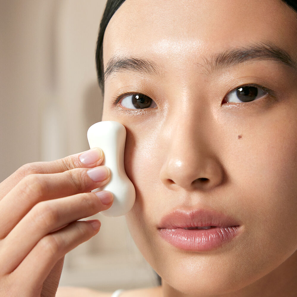 fresh CREME ANCIENNEホワイトトリュフアイセラム Crème Ancienne White Truffle Eye Serum | Fresh US