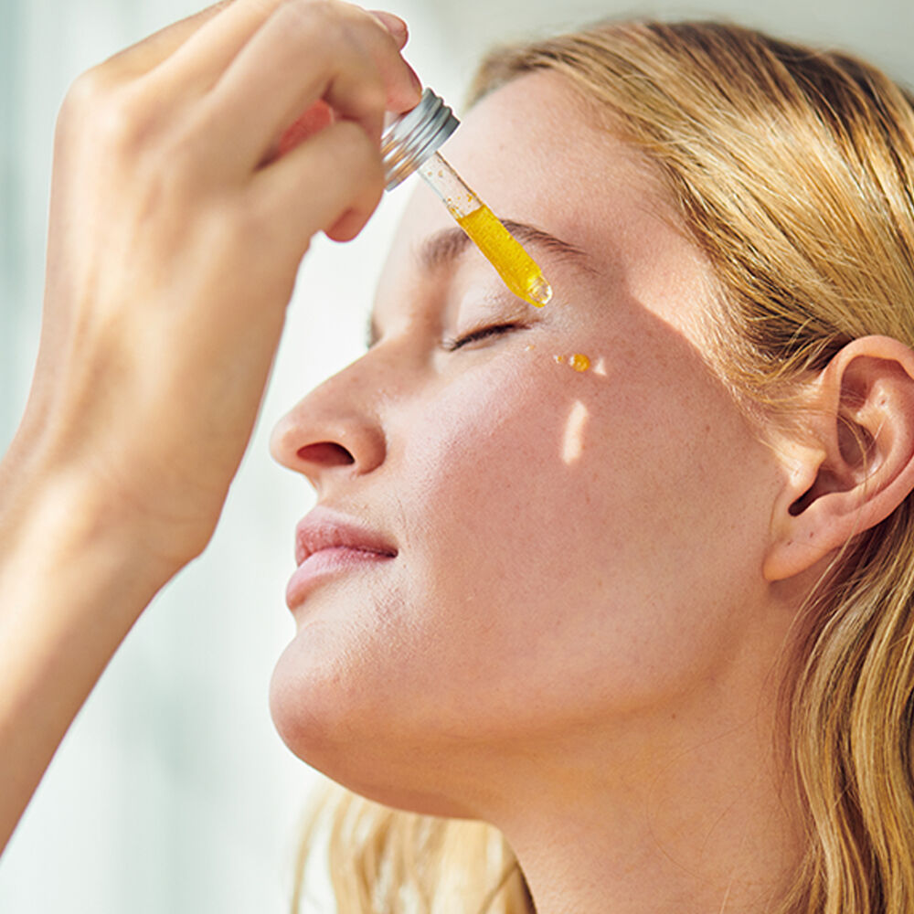 Antioxidant serum outlet for face
