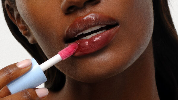 Sugar Treat Lip Oil-How to use-Image