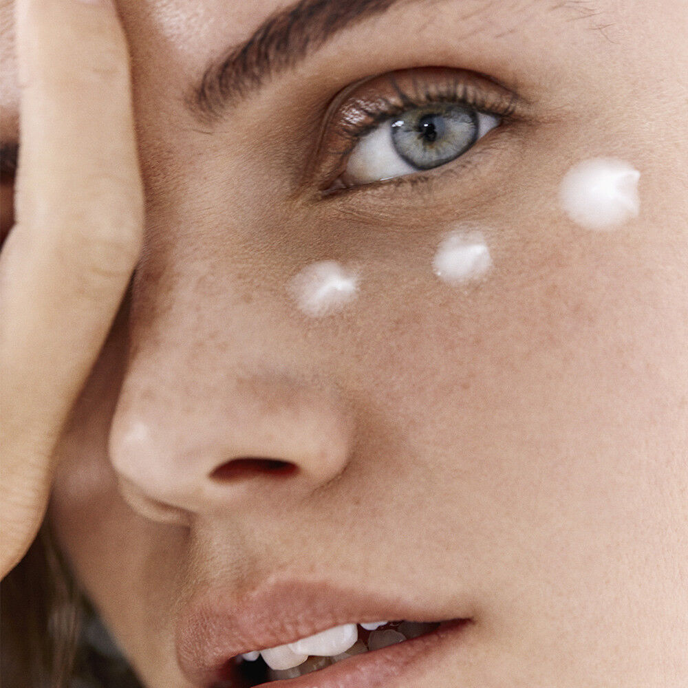 fresh lotus eye cream